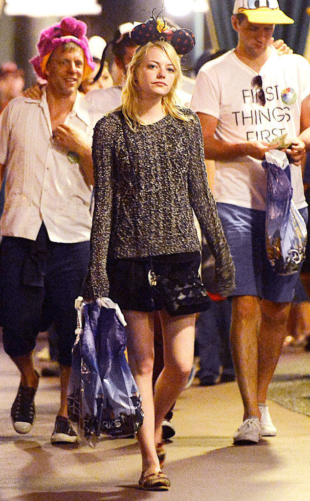 Andrew Garfield And Emma Stone At Disneyland Pictures Popsugar Celebrity